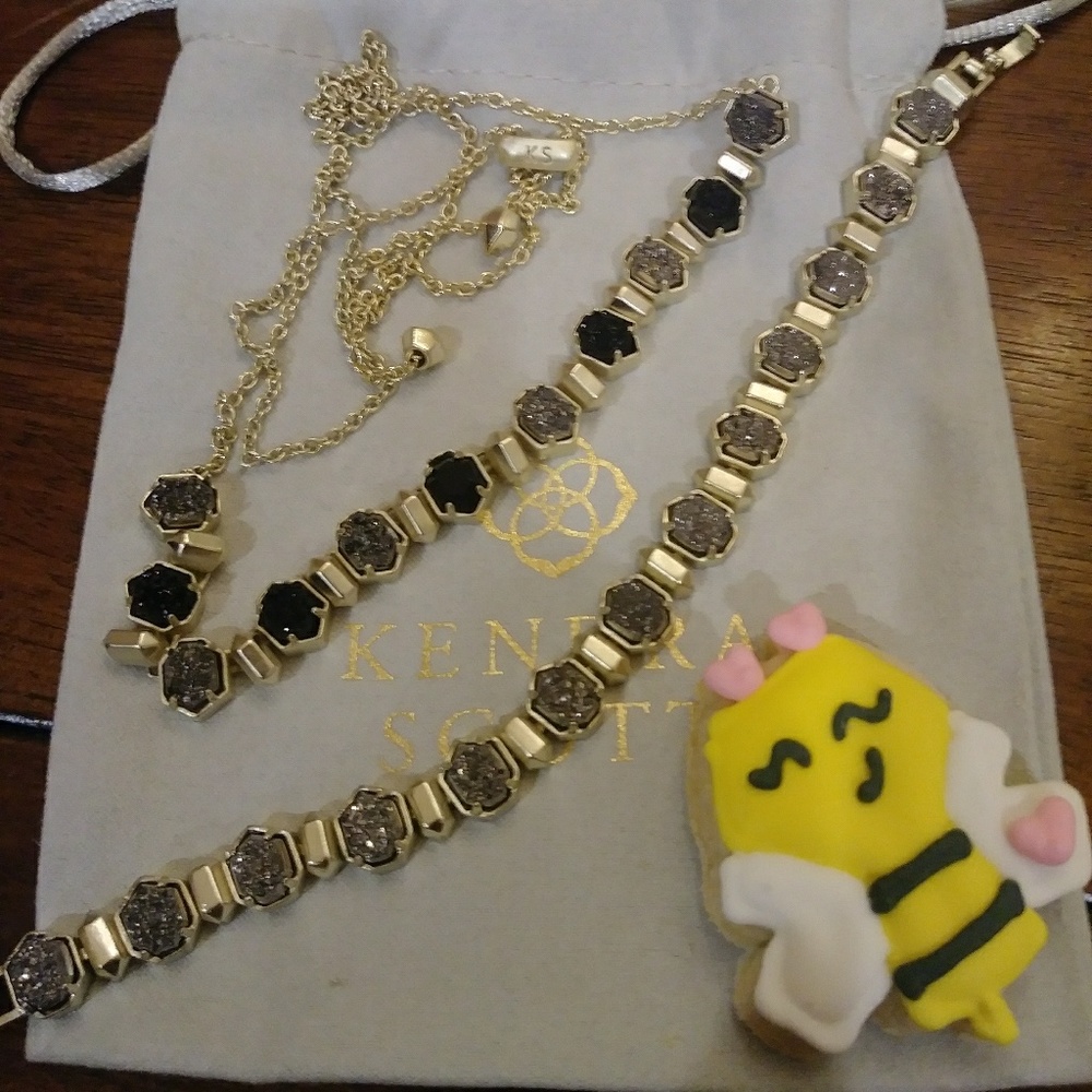 Platinum dusy tara with match tammy necklace
